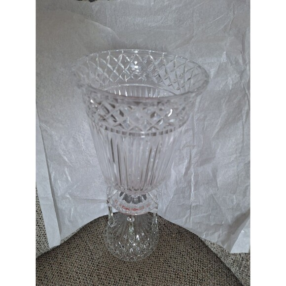 Elegant Vintage Clear 16" tall Ribbed and Flared Glass Vase Candle/Flower vase - Picture 11 of 16
